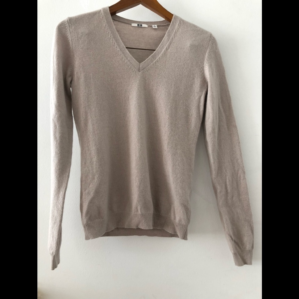 Uniqlo Cashmere Sweater